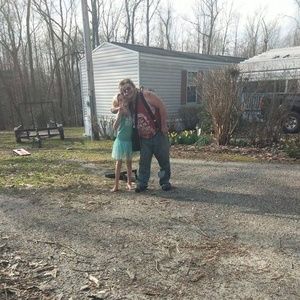 Meet your Posher, Crystal